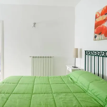 Il Vicolo - Bilocale In Centro A Con Cucina E Patio, Fino A 3 Persone Apartment *